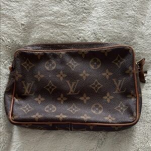 French Company Louis Vuitton Brown Monogram Toiletry Bag